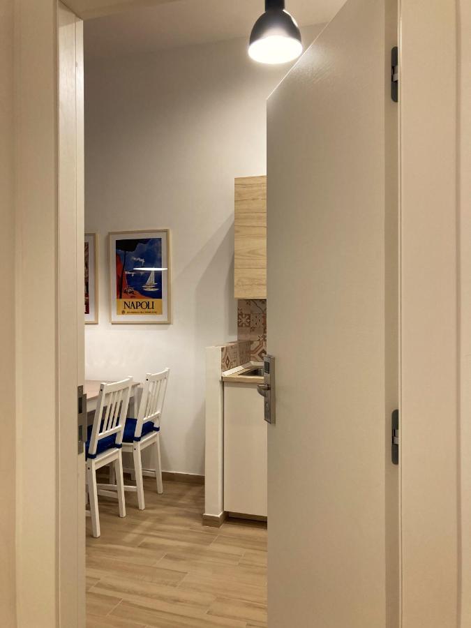 La Casa Blu Nel Cuore Storico Di Napoli Exterior foto